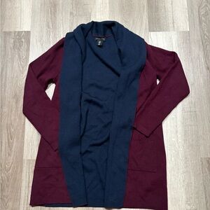 Adrienne Vittadini Burgundy and Navy Cardigan
